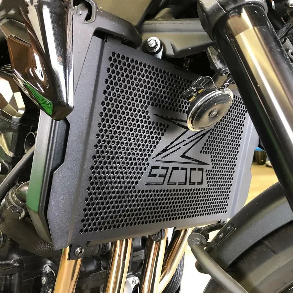 Cache Raditeur Z900
