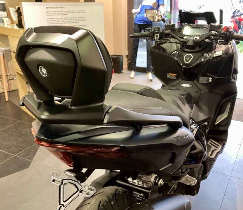 Dorsal Tmax 560 (2022-2025)