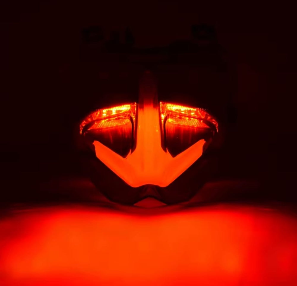Feux Rouge Mt09 (2021-2024)